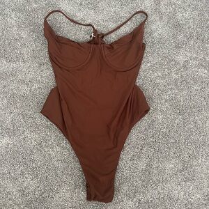 Benoa one piece (cacao)